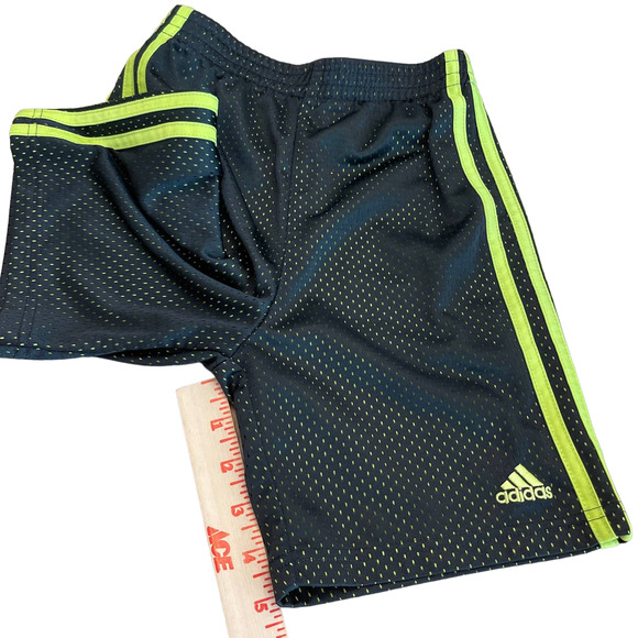 Adidas Athletic Shorts Boys Sz 6 barely used - Picture 4 of 6